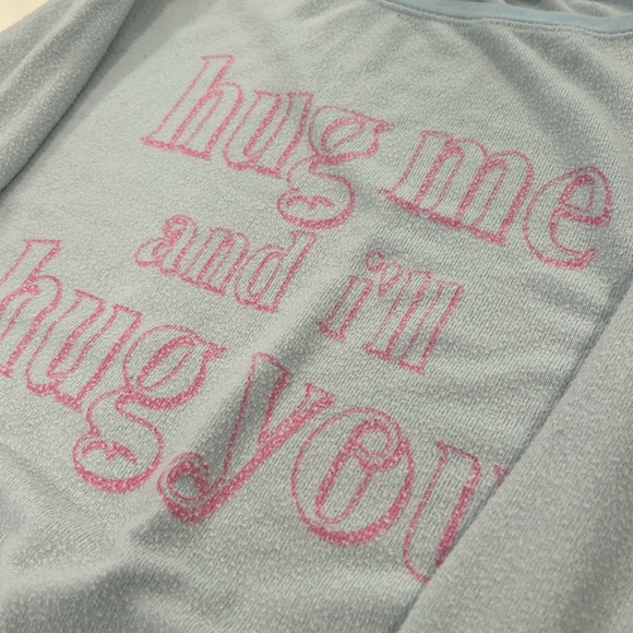 Wildfox Super Cozy “Hug me & Ill hug you” Baby Blue Sweatshirt- L - Picture 3 of 9
